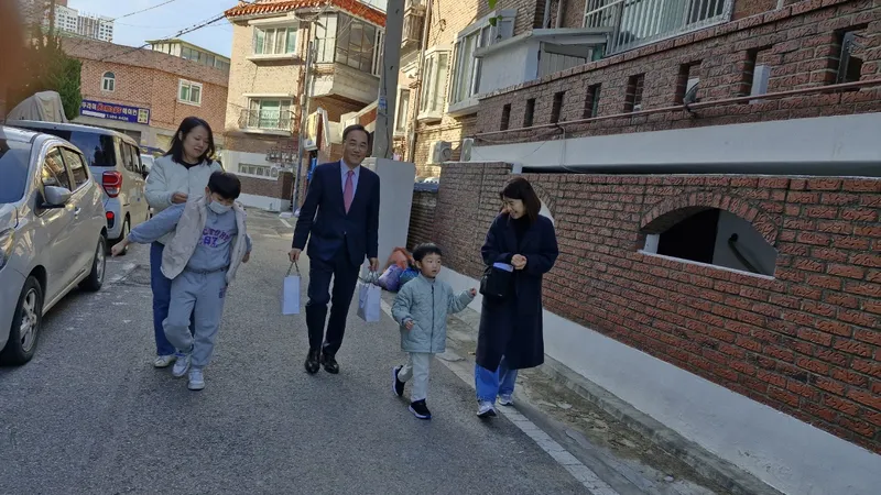 사진 4